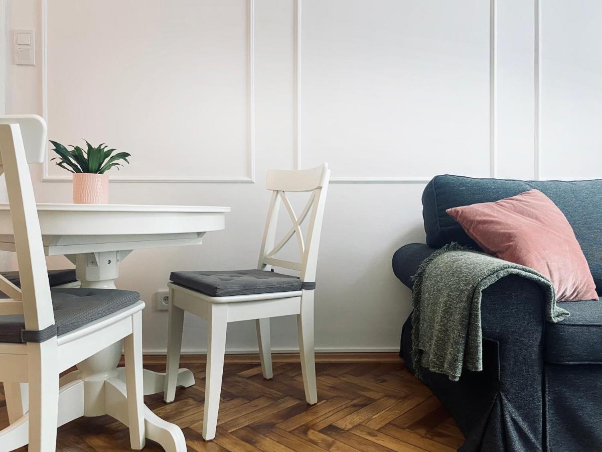 Beautiful Apartment With Two Rooms, Cracow Old Town Krakow Exterior photo